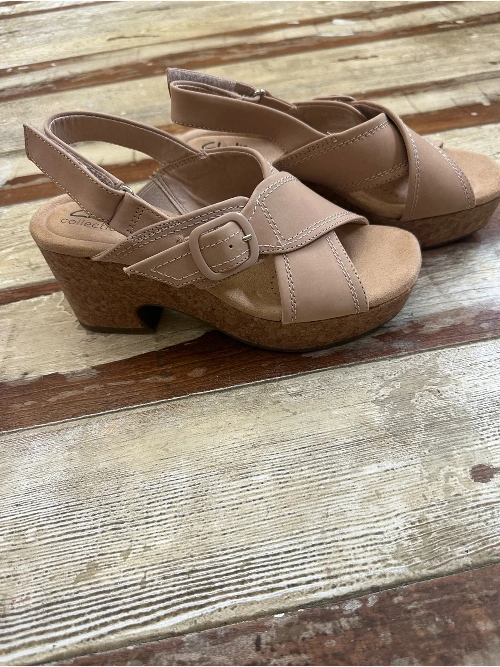 Clarks Collection Women's Nerisa Pace Leather Wedges Sand - 7 Medium